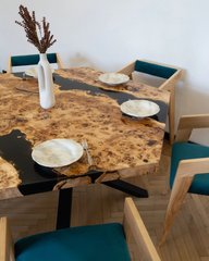 Красивый стол из редкого капового тополя и эпоксидной смолы в форме 6-ти угольника Gemstone 01385 фото | Dorus
